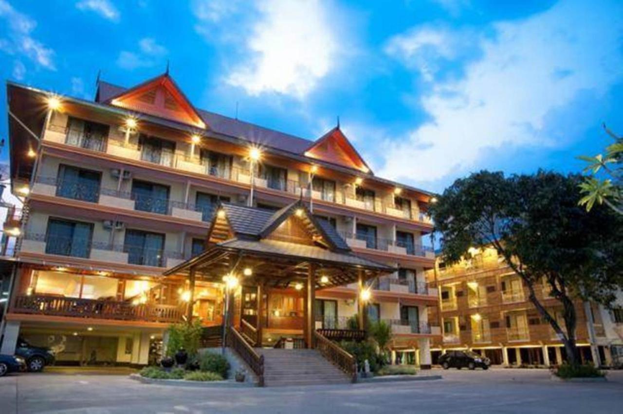 Baankhun Chiang Mai Hotel Buitenkant foto
