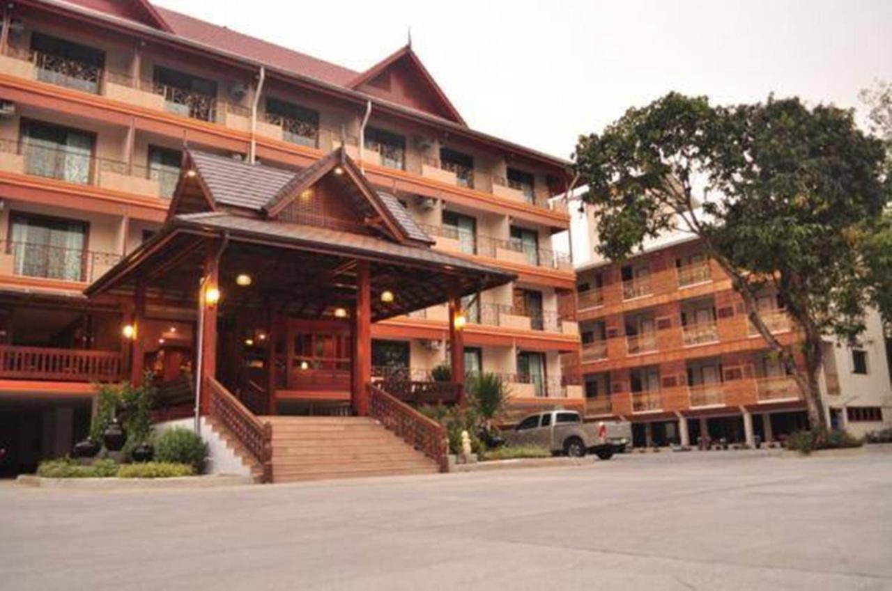 Baankhun Chiang Mai Hotel Buitenkant foto